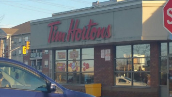 Tim Hortons outside