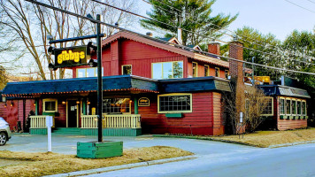 Gibbys Restaurant outside