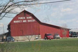 Punch Bowl Country Market outside