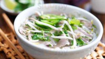 Le Pho Vietnamese Restaurant food