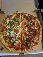 Downtown Pizza food