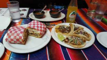 Castro's Tacos food