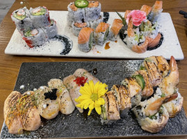 R Sushi food