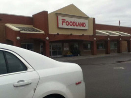 Foodland Amherstview outside