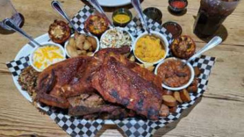 Bronco Smokehouse Saloon food