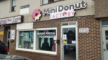 Mini Donut Factory outside