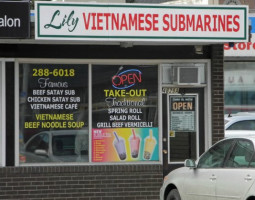 Lily Vietnamese Submarines food
