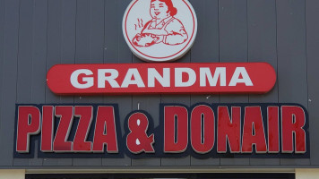 Grandma Pizza food