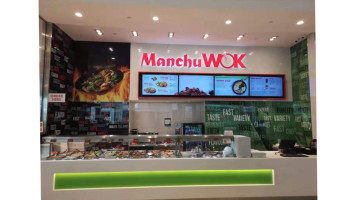 Manchu Wok inside
