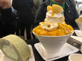 Snow Moon Dessert Cafe food