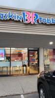 Baskin-robbins outside