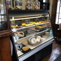 Caniche French Bakery food