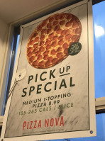 Pizza Nova outside