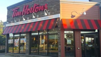 Tim Hortons outside