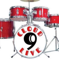 Cloud 9 Live And Grill inside