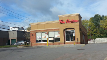 Tim Hortons outside