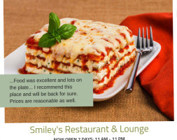 Smiley's Restaurant & Lounge food
