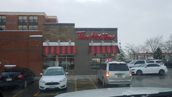 Tim Hortons outside