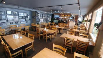Dakota Cafe inside
