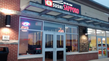 Sushi Sapporo outside
