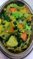 New Mukut Indian Cuisine food