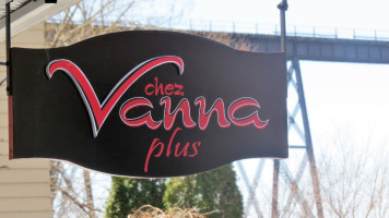 Chez Vanna food