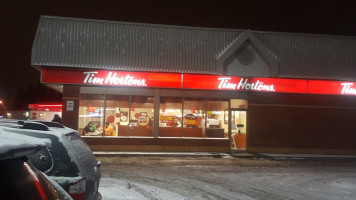 Tim Hortons outside