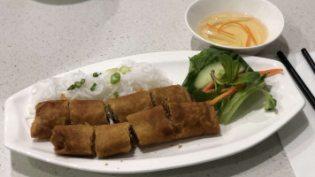 Pho Lang Van food