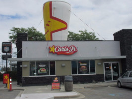 Carl's Jr. outside