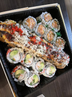 J San Sushi food