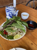 Kingsway Lemongrass Vietnamese Cuisine food