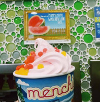 Menchie's Frozen Yogurt food