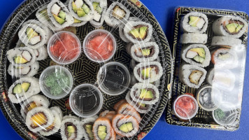 Smile Sushi food
