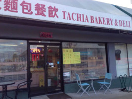 Tachia Bakery And Deli food