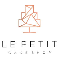 Le Petit Cake Shop food