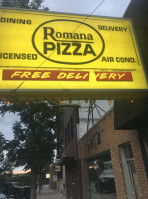 Romana Pizza outside