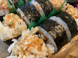 Maiko Sushi Des Sources food