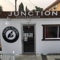 Junction 3 Coffee House outside