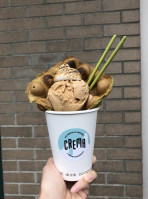 Crema Artisan Ice Cream And Desserts Truck! outside