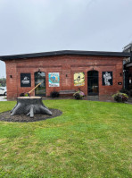 The Picaroons Roundhouse outside