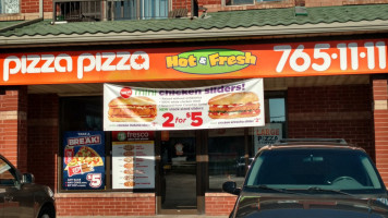 Pizza Pizza Ltd outside