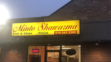 Minto Shawarma inside