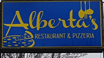 Albertas Restaurant & Pizzeria inside