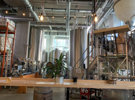 2 Crows Brewing Co. inside