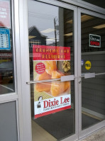 Dixie Lee Family Restaurant outside