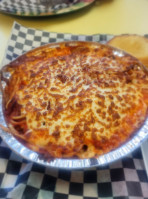 Mo's Pizza food