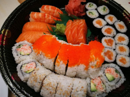Sushi Edomaé food