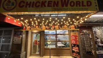 Chicken World Canada Vancouver Fried Chicken Halal Smash Burgers Fried Chicken Burgers Poutines Shakes food