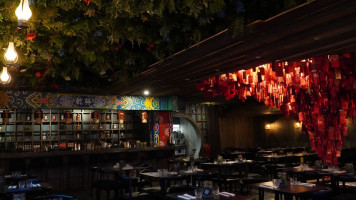 Gon Bui Restaurant Bar inside