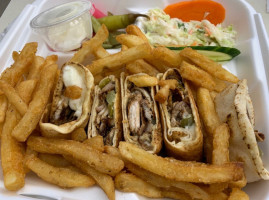 Shawarma Royale food